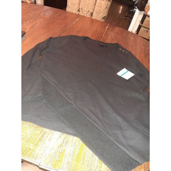 New XL Rafaella Black Long Sleeve VNeck Knit Sweater with Shoulder Detail NWT - Picture 3 of 5